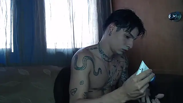 Apolo Hidalgo01 online show from February 4, 2026, 7:53 pm