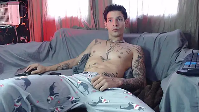 Apolo Hidalgo01 online show from February 11, 2026, 9:36 pm