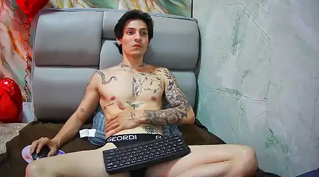 Snapshot of Apolo_Hidalgo01 chatting on February 13, 2025, 4:39 pm Apolo Hidalgo01 online show from February 13, 2025, 4:39 pm