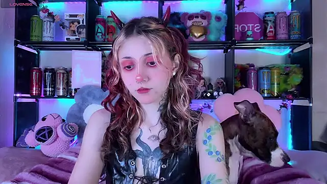 Snapshot of _Devill_Baby chatting on July 7, 2026, 8:12 pm Devill Baby online show from July 7, 2026, 8:12 pm