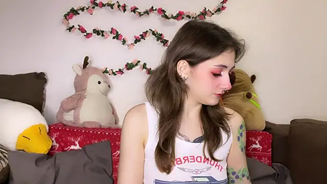 Snapshot of _Devill_Baby chatting on February 7, 2025, 1:32 pm Devill Baby online show from February 7, 2025, 1:32 pm