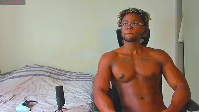 Snapshot of AdonisKnight chatting on October 23, 2025, 10:08 pm AdonisKnight online show from October 23, 2025, 10:08 pm