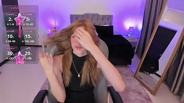 Nora Vennucci online show from March 22, 2025, 7:53 pm