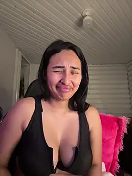 Anily Lovely online show from April 7, 2026, 11:39 pm