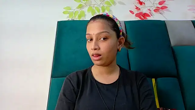 Aleena Rai online show from September 24, 2025, 6:03 pm