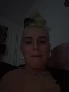 Barbie 26 online show from December 9, 2024, 9:05 pm