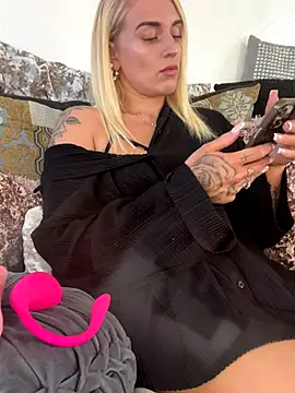 Barbie 26 online show from November 26, 2025, 10:04 am