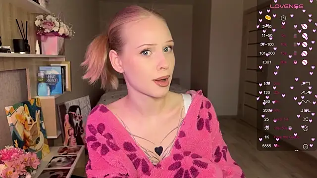 lisa barbie online show from November 25, 2025, 7:52 am