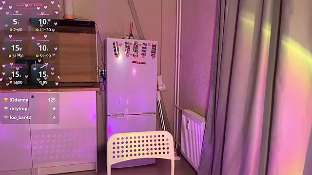 Snapshot of lisa_barbie chatting on February 18, 2026, 7:43 pm lisa barbie online show from February 18, 2026, 7:43 pm