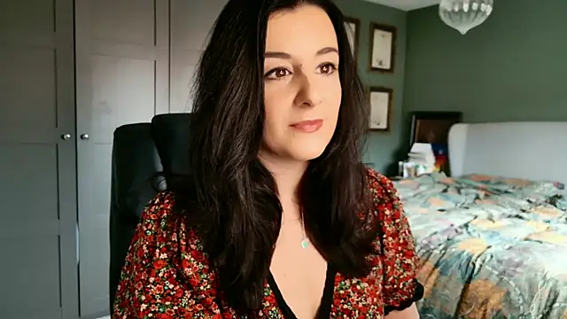 flatwhite0 online show from February 24, 2026, 10:05 am