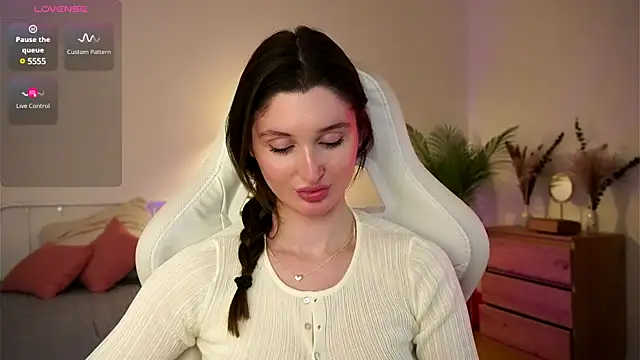 Snapshot of tender_babyy chatting on March 19, 2025, 1:51 pm tender babyy online show from March 19, 2025, 1:51 pm