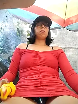 MirandaSingle online show from April 22, 2026, 1:29 pm