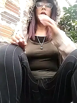 MirandaSingle online show from February 16, 2026, 1:32 pm