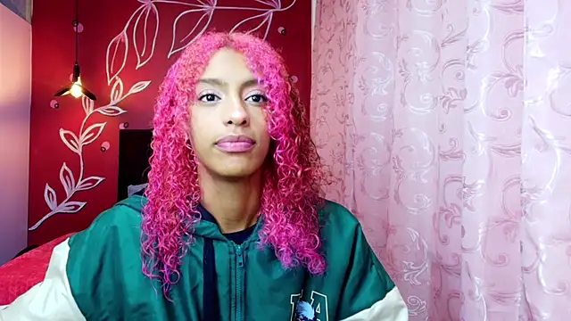 Zia Green online show from March 21, 2025, 12:06 pm