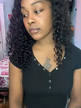 Snapshot of ebonycatlisaaaalime chatting on April 17, 2026, 4:43 pm ebonycatlisaaaalime online show from April 17, 2026, 4:43 pm
