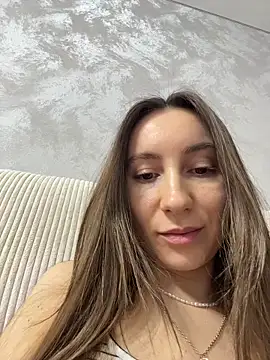 Snapshot of viviandaimond1 chatting on December 1, 2025, 11:27 pm viviandaimond1 online show from December 1, 2025, 11:27 pm