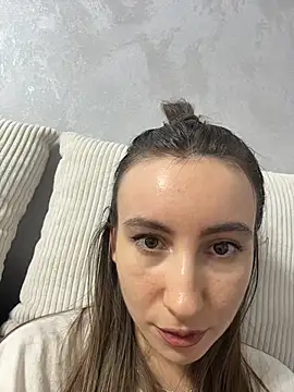 Snapshot of viviandaimond1 chatting on November 30, 2025, 9:37 pm viviandaimond1 online show from November 30, 2025, 9:37 pm