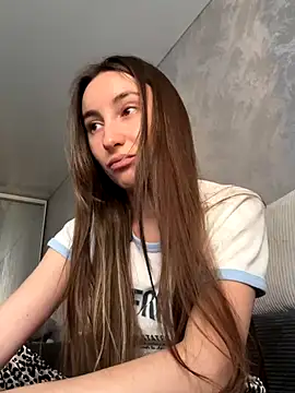 Snapshot of viviandaimond1 chatting on October 22, 2025, 1:43 pm viviandaimond1 online show from October 22, 2025, 1:43 pm