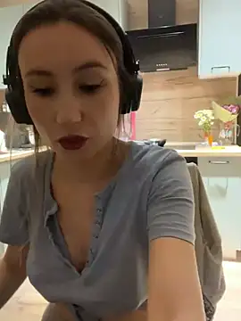 Snapshot of viviandaimond1 chatting on March 15, 2025, 5:37 pm viviandaimond1 online show from March 15, 2025, 5:37 pm