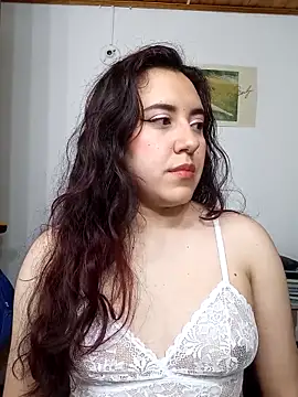 Emi chik online show from March 23, 2025, 5:21 am