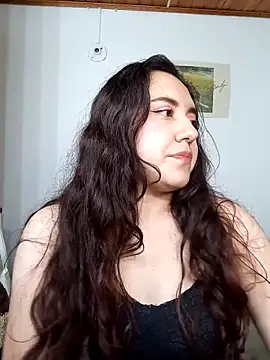 Emi chik online show from October 16, 2025, 10:34 am