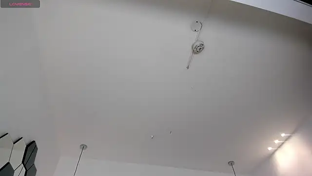 KatieNolan 1 online show from December 22, 2025, 7:58 pm