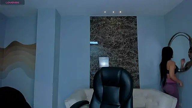 KatieNolan 1 online show from November 13, 2025, 12:31 pm