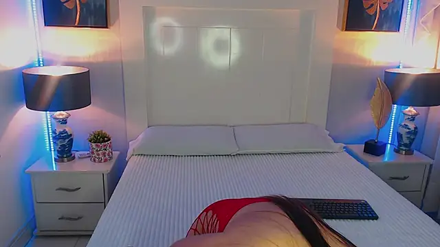 Ivyy Crystal online show from January 8, 2026, 12:55 pm