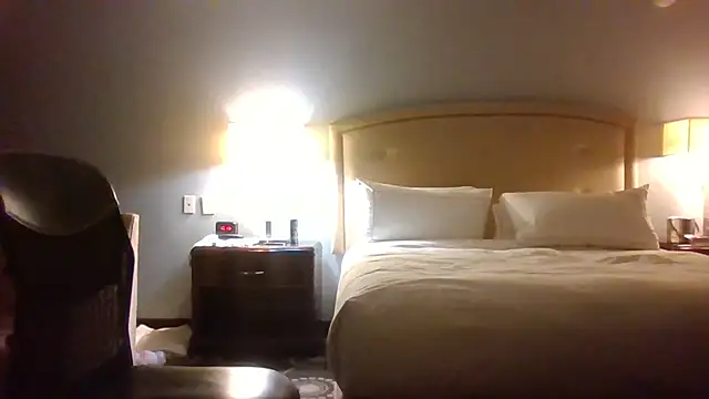 Youcunn online show from October 29, 2025, 3:38 am