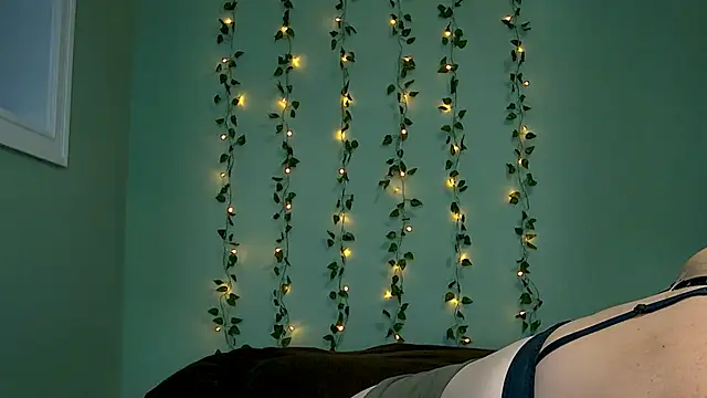 SummerLovingXoXo online show from November 26, 2025, 11:05 pm