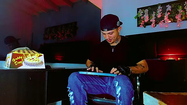 HannibalLester online show from April 18, 2026, 3:20 am