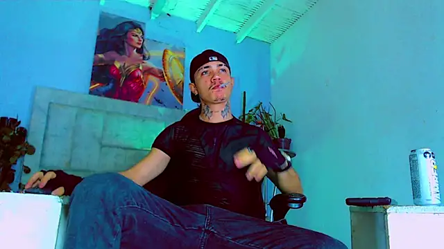 HannibalLester online show from October 12, 2025, 4:03 am