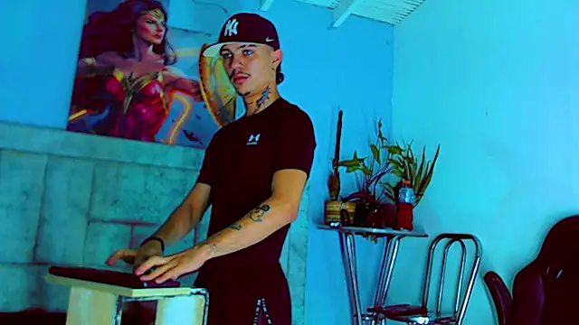 HannibalLester online show from October 23, 2025, 5:06 am