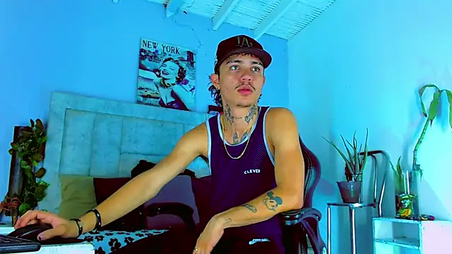 HannibalLester online show from September 14, 2025, 4:57 am