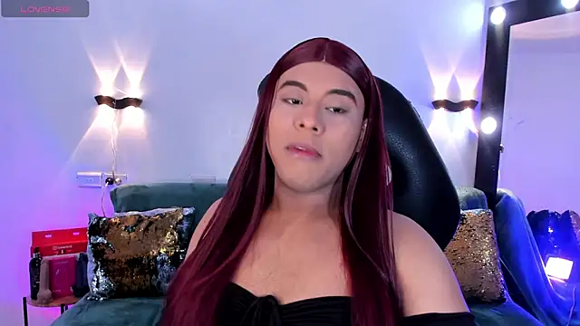 Emili Roux online show from April 2, 2026, 10:33 am