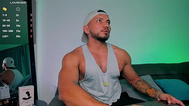 maximusclark1 online show from February 25, 2025, 11:15 pm