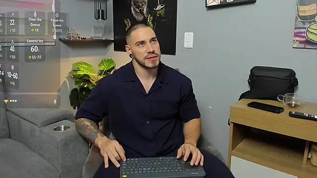 Giorgio-Leone online show from October 19, 2025, 7:49 pm