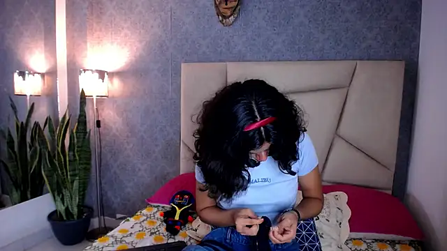 Akane Uwu online show from September 16, 2025, 2:07 pm