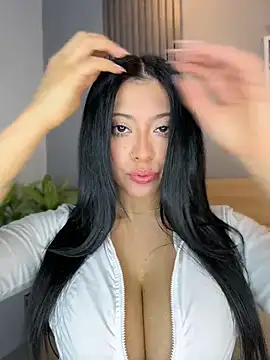 Snapshot of Valery_Evaans chatting on July 29, 2026, 4:12 am Valery Evaans online show from July 29, 2026, 4:12 am