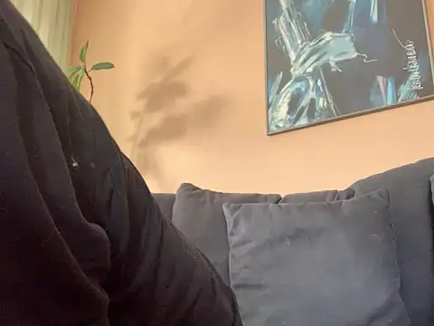 Bula94193 online show from November 12, 2025, 11:58 am