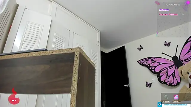 Snapshot of sweet_amalia4 chatting on November 27, 2025, 9:37 pm sweet amalia4 online show from November 27, 2025, 9:37 pm