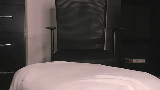 Snapshot of Dimitri_higth420 chatting on November 12, 2025, 2:48 am Dimitri higth420 online show from November 12, 2025, 2:48 am