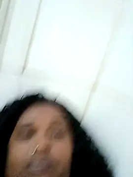 annybarros21 online show from November 27, 2025, 5:02 pm