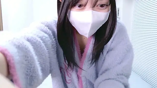 Snapshot of Yurie_ chatting on February 17, 2026, 1:19 pm Yurie online show from February 17, 2026, 1:19 pm