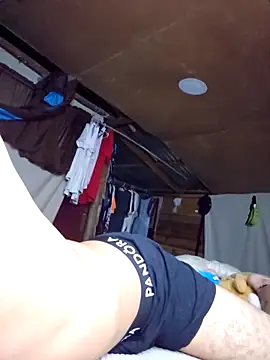 jose5320 20 online show from November 9, 2025, 1:42 am