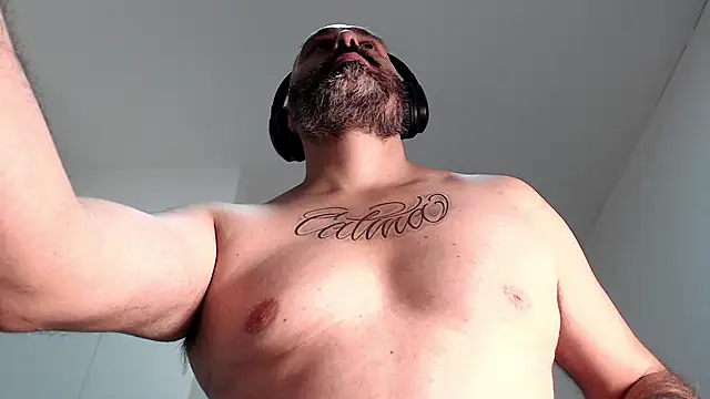 Gabriel Harmant online show from December 28, 2024, 6:17 am