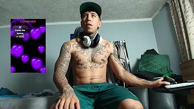 Nickhot0609 online show from March 31, 2026, 10:50 am