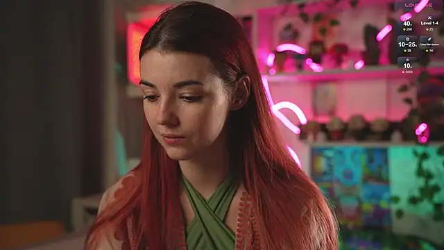 Snapshot of Charmings_054 chatting on February 16, 2025, 5:04 pm Charmings 054 online show from February 16, 2025, 5:04 pm