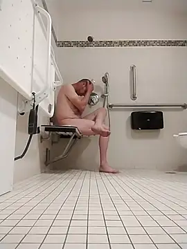 Snapshot of axelongshaft69 chatting on February 7, 2026, 11:35 pm axelongshaft69 online show from February 7, 2026, 11:35 pm