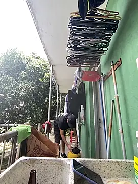 Jestebanano online show from April 27, 2026, 4:27 pm